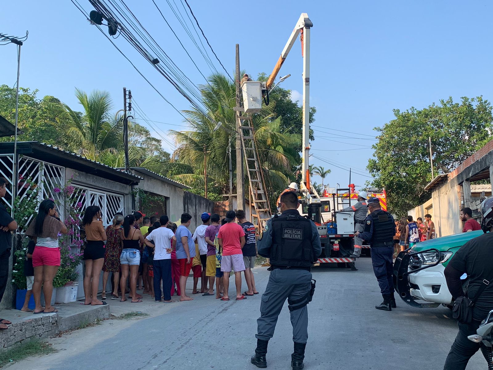 Eletricista Morre Ao Sofrer Descarga El Trica Durante Servi O Em Manaus